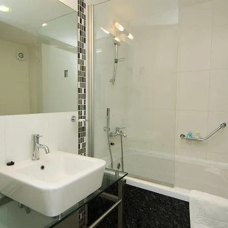 Hotel Delta 3*