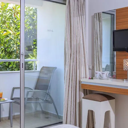 Hotel Delta 3*